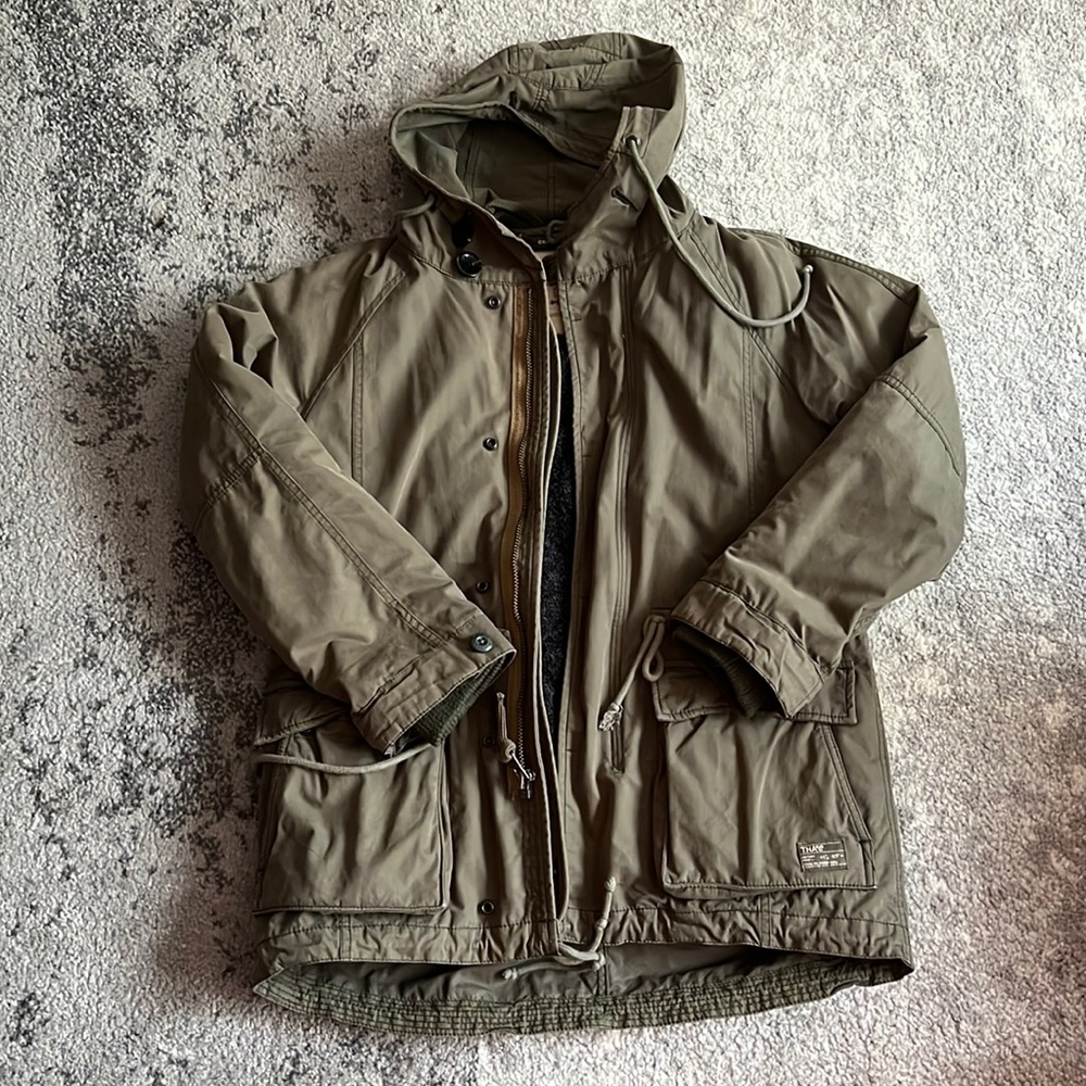 TNA GREEN JACKET